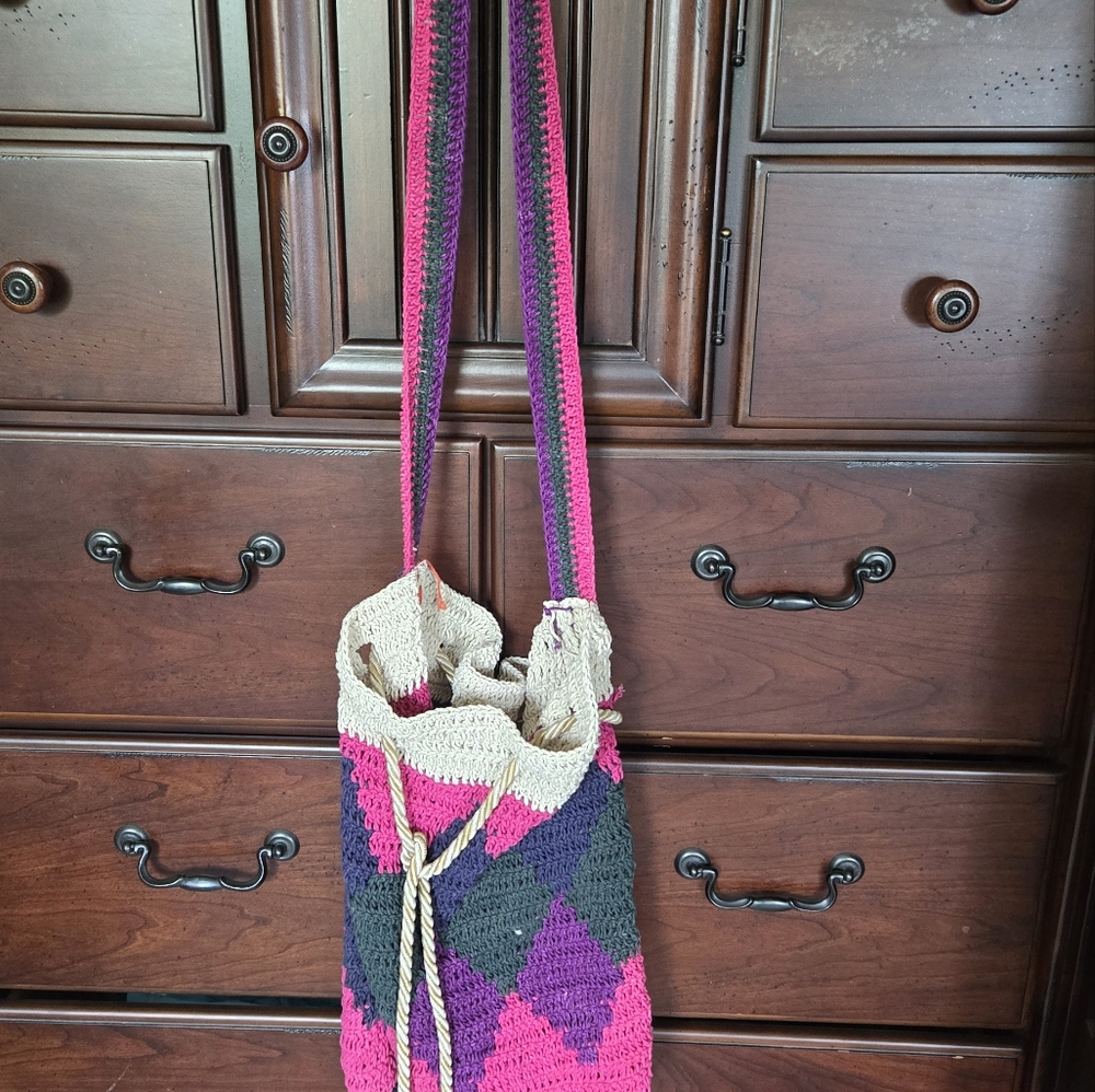 NEW Large Colorful Crocheted Bag - Picture 6 of 6